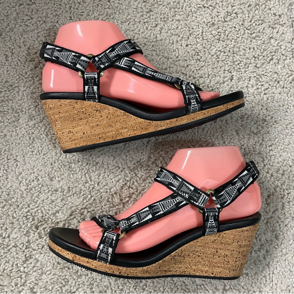 Women's TEVA Black Grey Aztec Print ARRABELLE Universal WEDGE Summer SANDALS  8